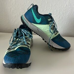 Nike Men's snickers. Shoes. Tennis. Performance. Sz 9.5